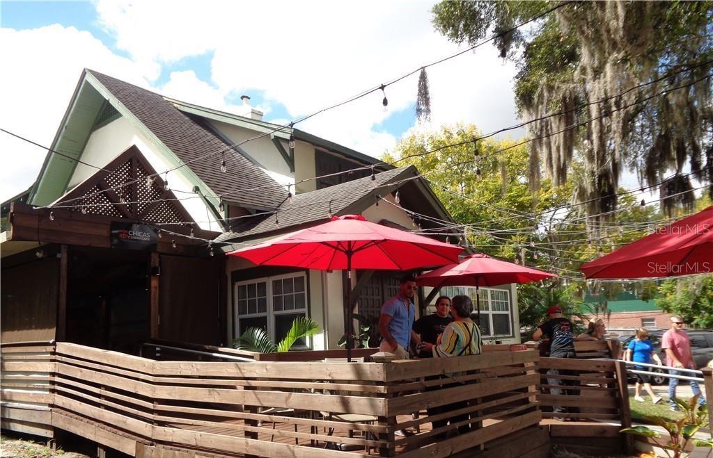 208 W HOWRY AVE, DELAND, FL, 32720