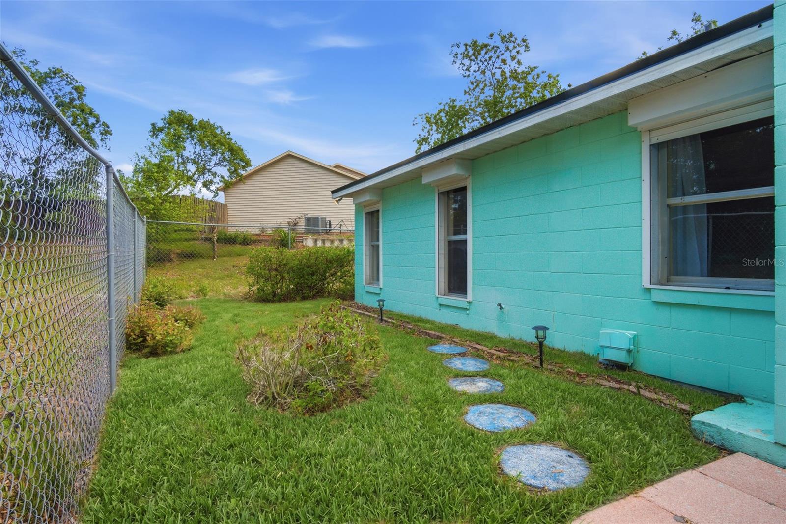 2246 W FIRWOOD DR, DELTONA, FL, 32725