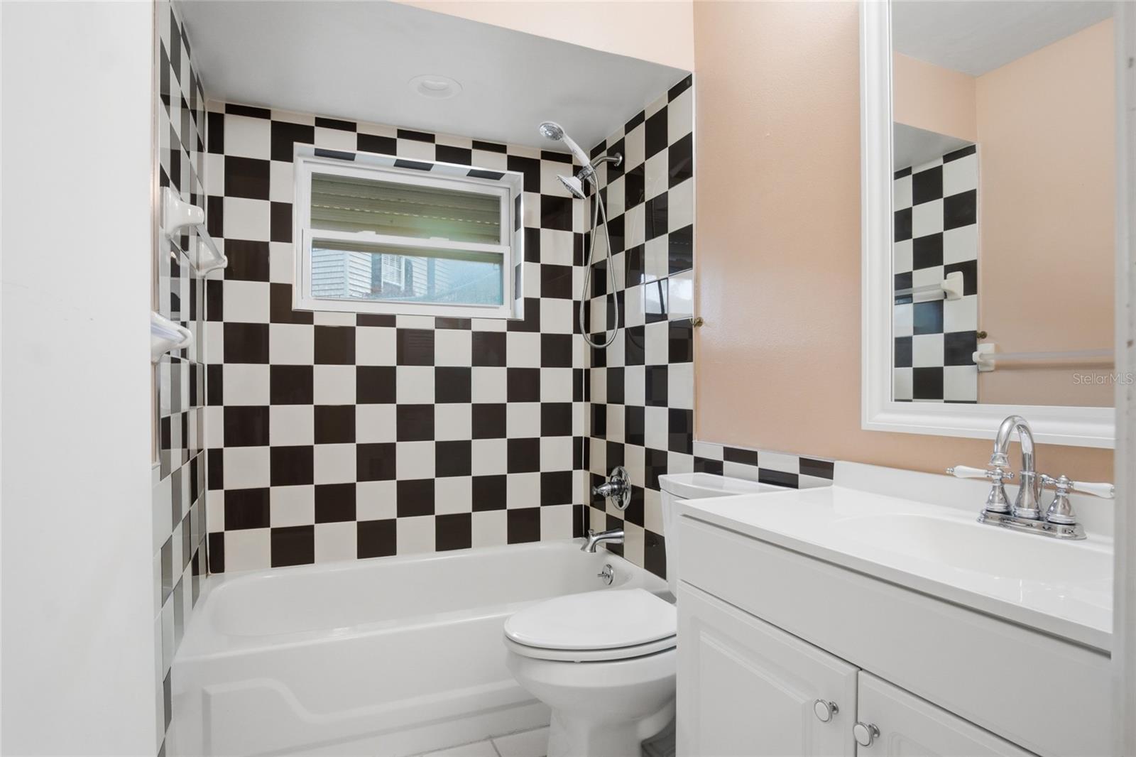 2246 W FIRWOOD DR, DELTONA, FL, 32725