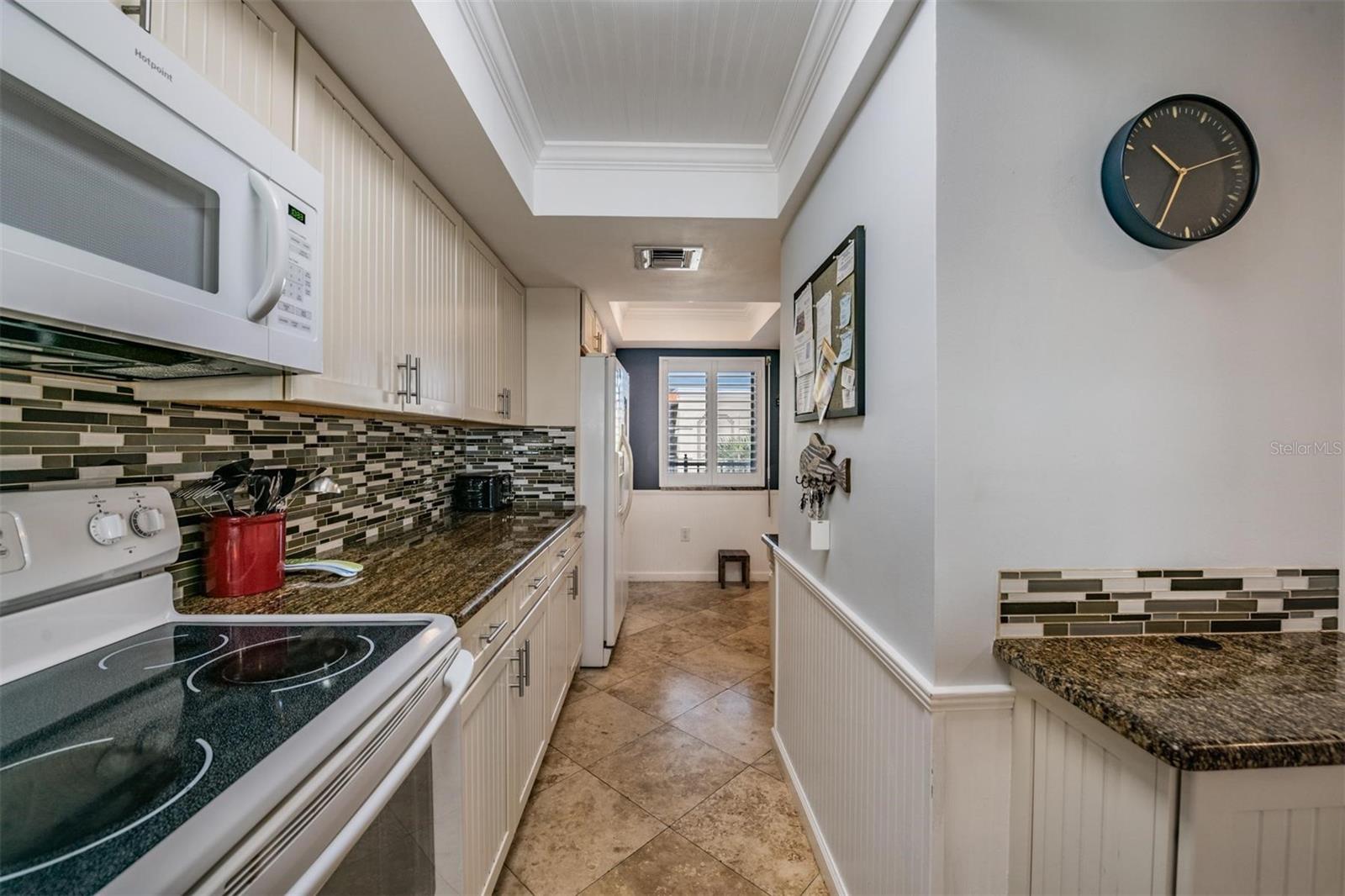 7435 BAYSHORE DR #303, TREASURE ISLAND, FL, 33706