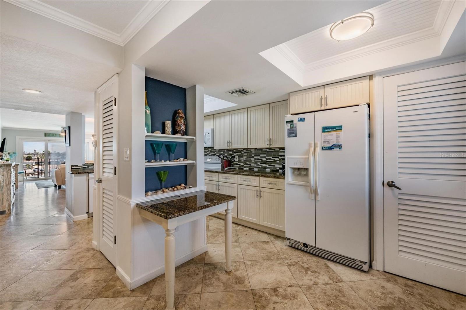 7435 BAYSHORE DR #303, TREASURE ISLAND, FL, 33706