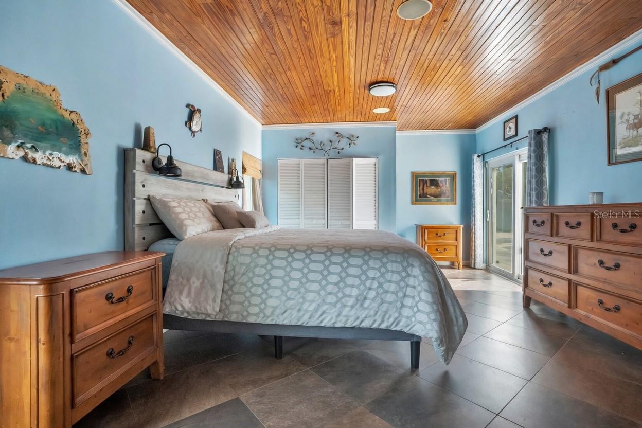 145 27TH AVE N, ST PETERSBURG, FL, 33704