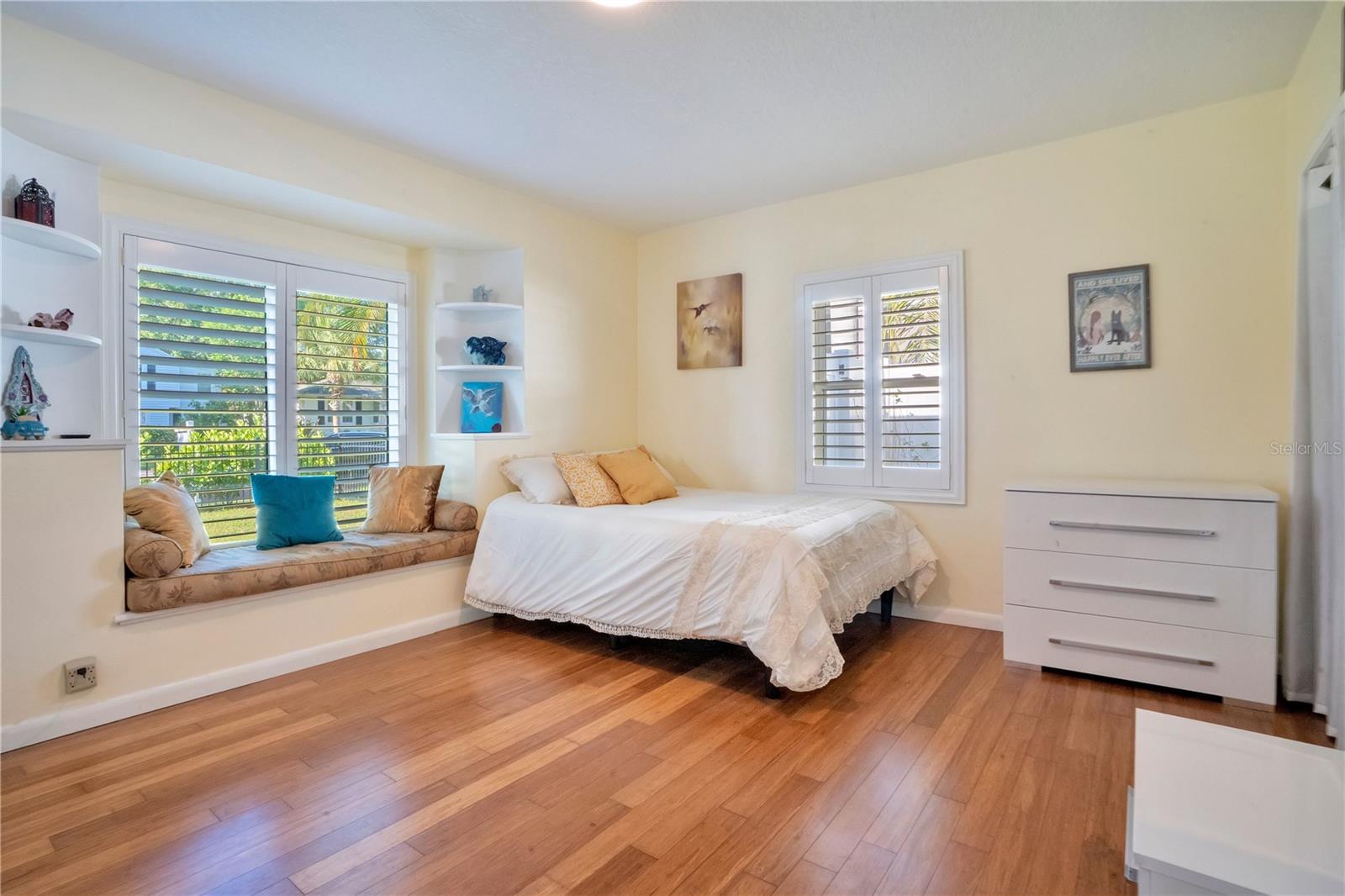 145 27TH AVE N, ST PETERSBURG, FL, 33704