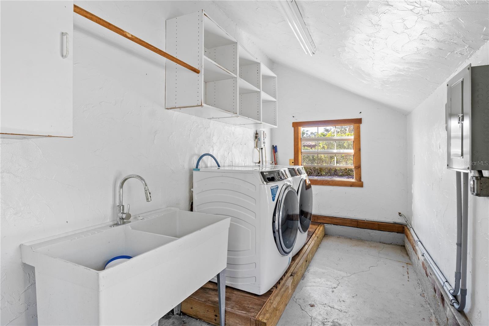 7810 SENRAB DR, BRADENTON, FL, 34209