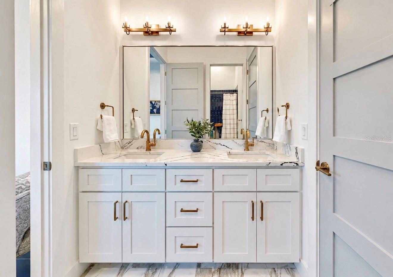 5605 SEAGRASS PL, APOLLO BEACH, FL, 33572