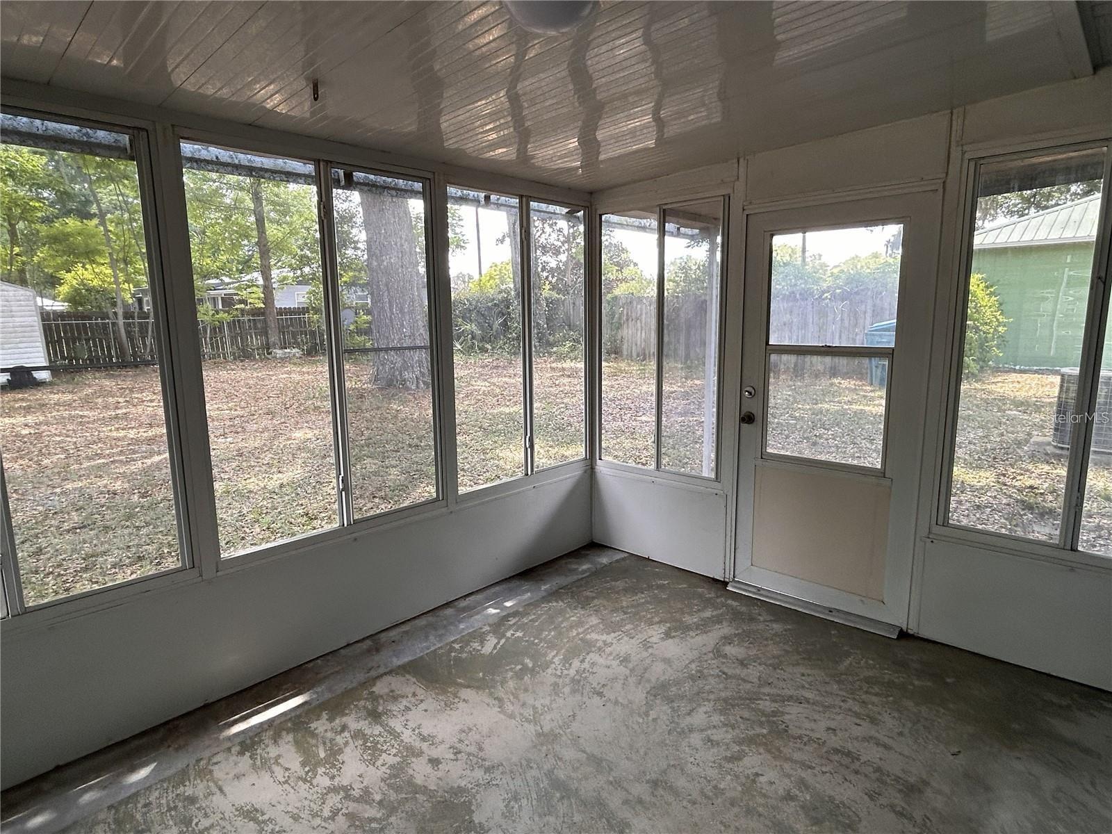 911 NW 4TH AVE, CHIEFLAND, FL, 32626