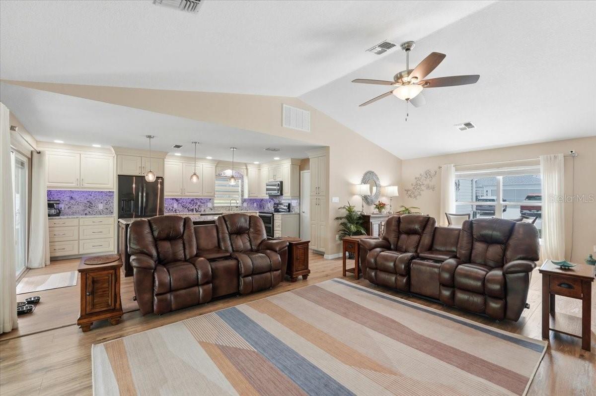 6101 MAGPIE DR, LAKELAND, FL, 33809