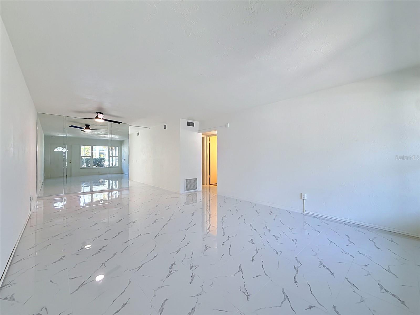 4295 58TH WAY N #1604, KENNETH CITY, FL, 33709