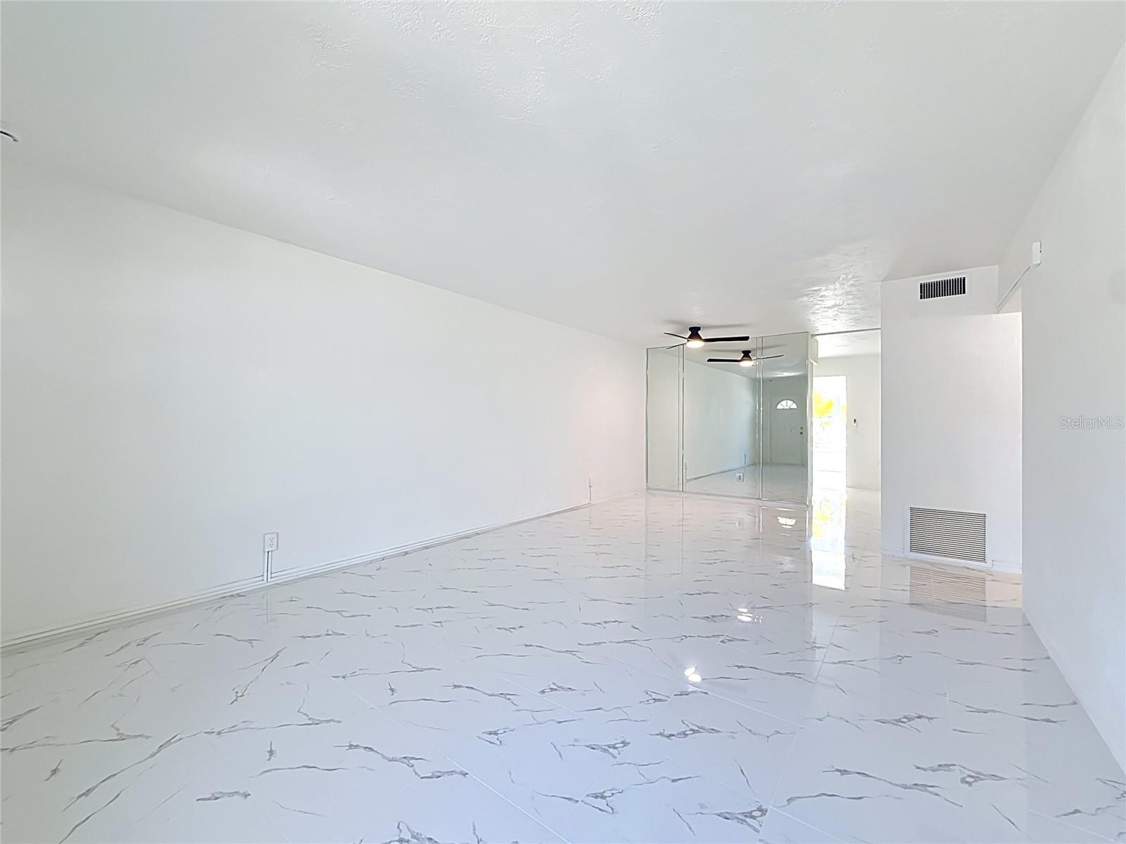 4295 58TH WAY N #1604, KENNETH CITY, FL, 33709