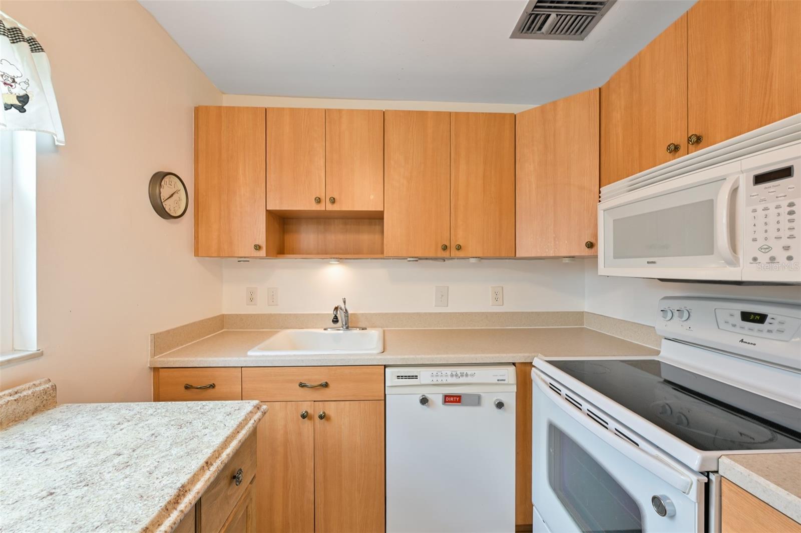 2202 CLUBHOUSE DR #169, SUN CITY CENTER, FL, 33573