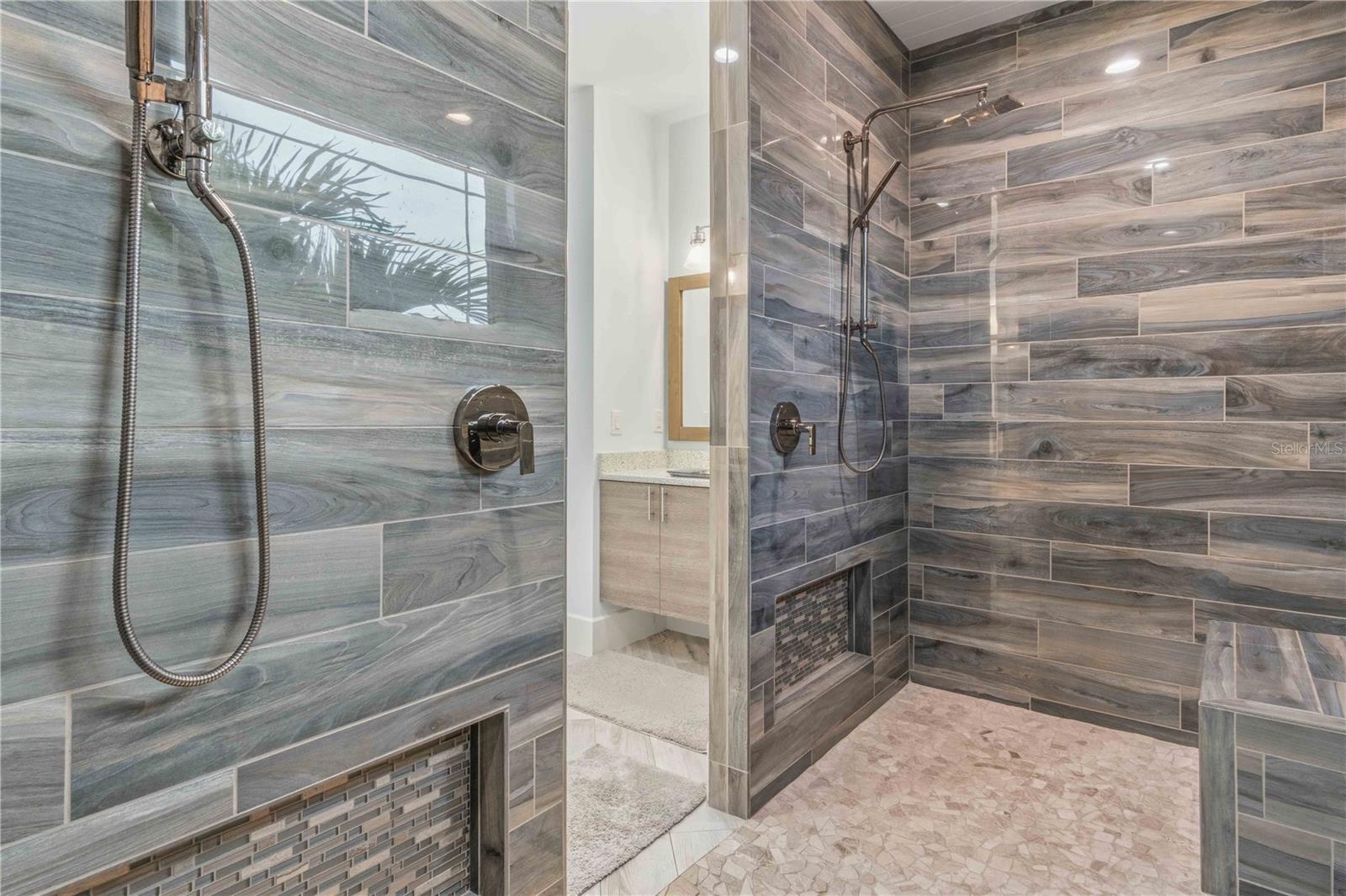 8084 BURWELL CIR, PORT CHARLOTTE, FL, 33981