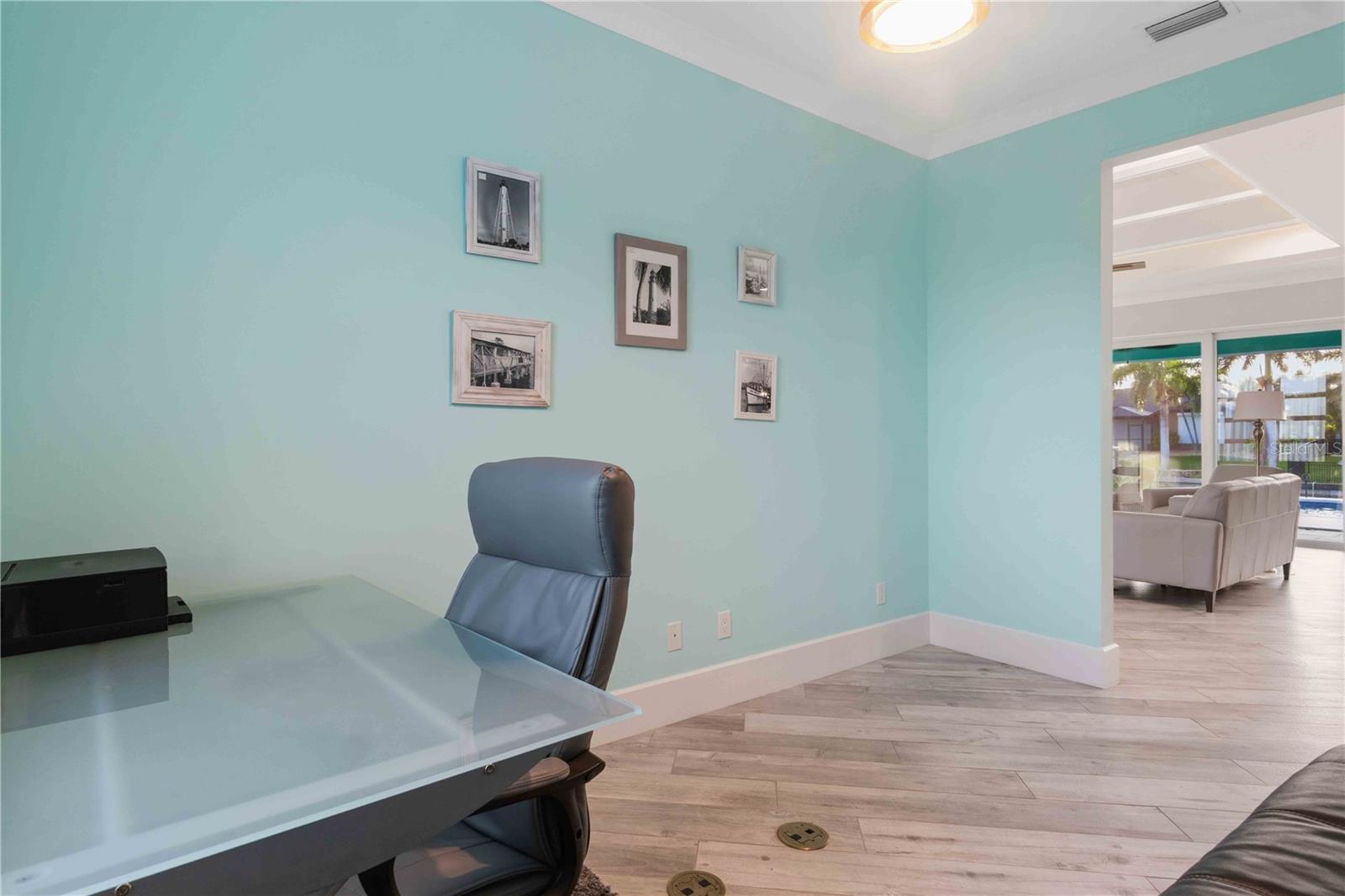 8084 BURWELL CIR, PORT CHARLOTTE, FL, 33981