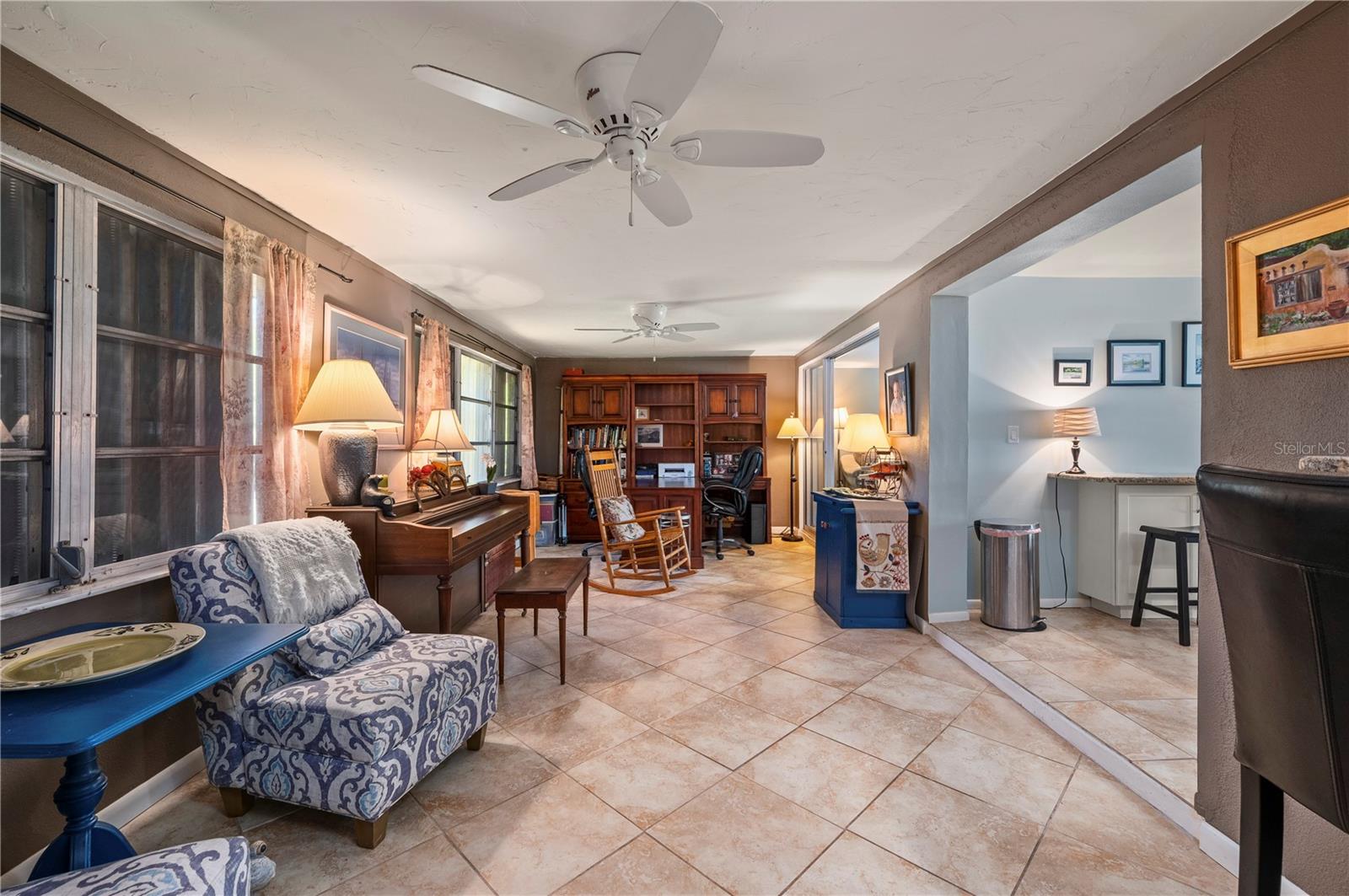 540 GROVE AVE NW, PORT CHARLOTTE, FL, 33952