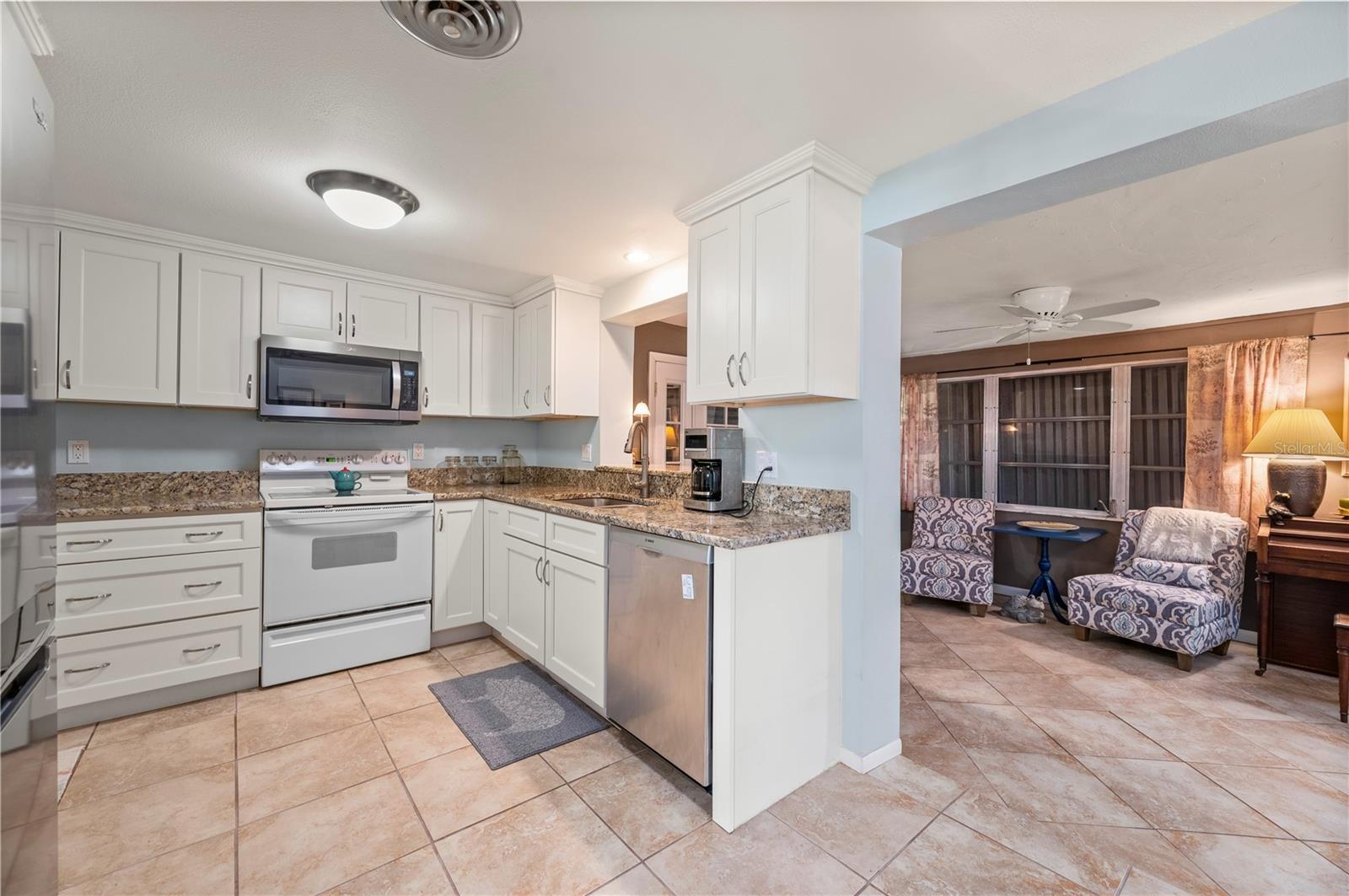 540 GROVE AVE NW, PORT CHARLOTTE, FL, 33952