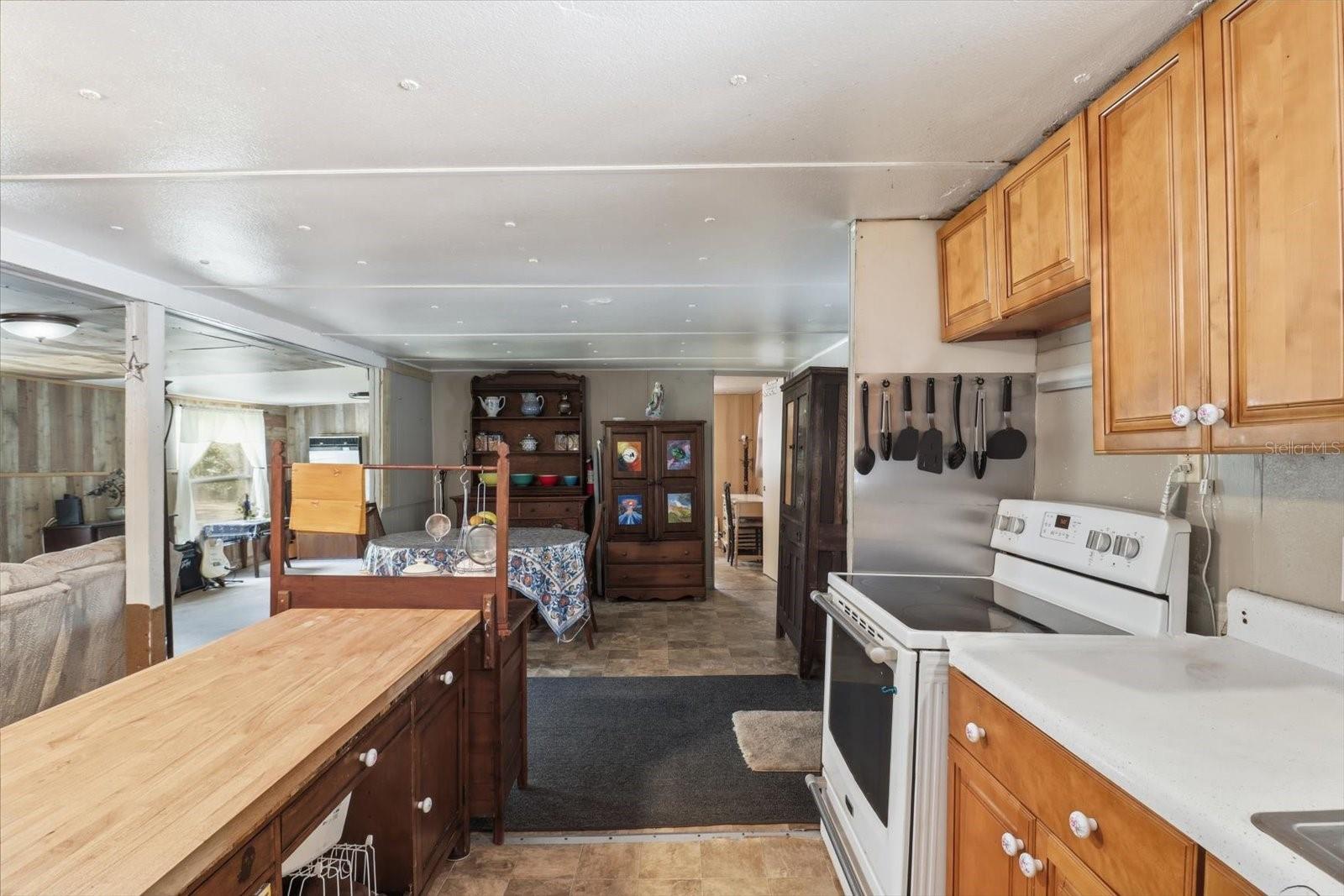 12360 REDROSE AVE, WEEKI WACHEE, FL, 34614