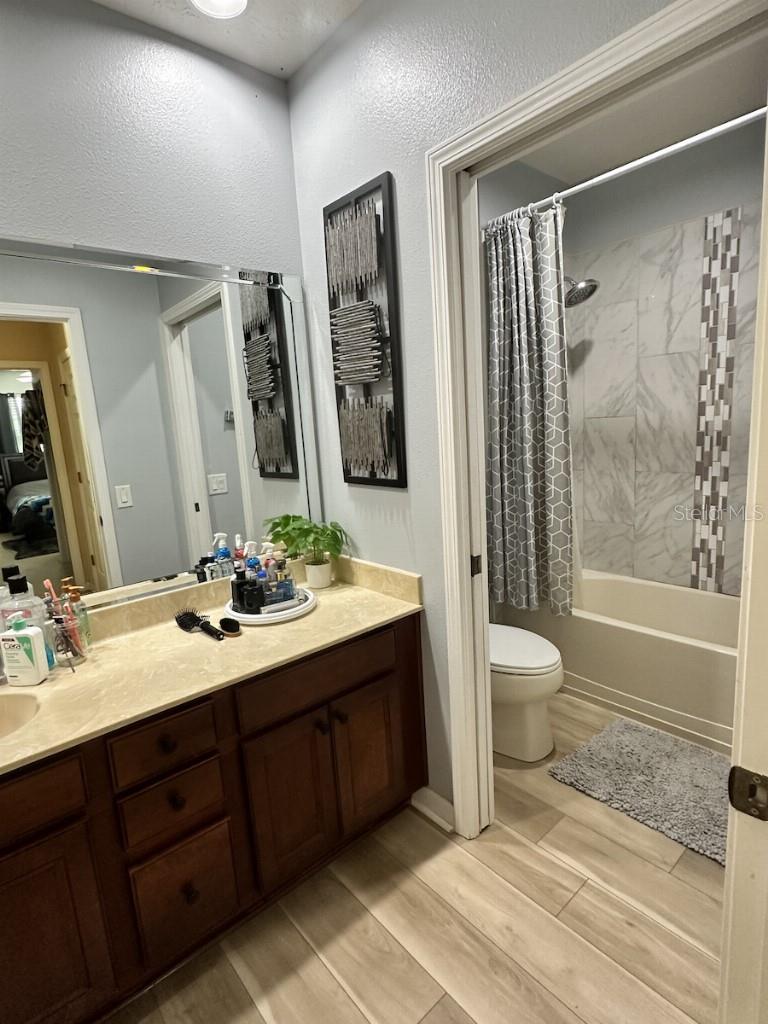 11107 GREEN PARK CIR, TAMPA, FL, 33626