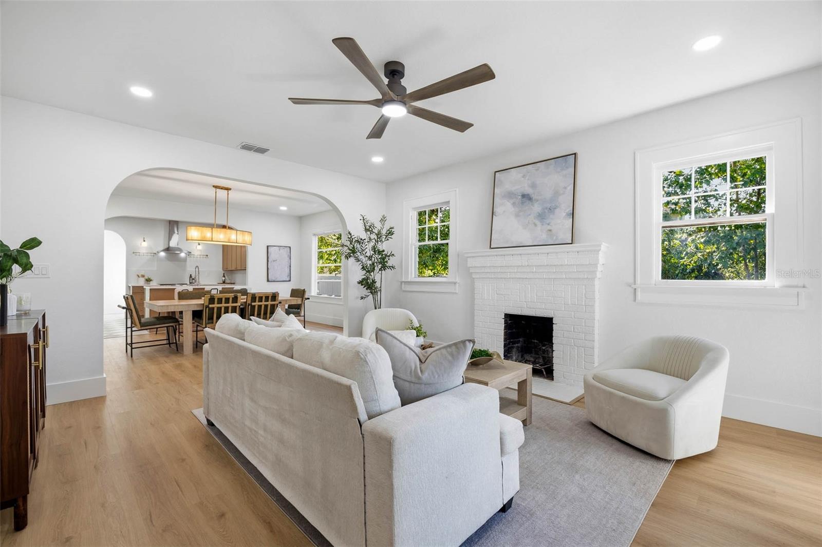 2507 N RIDGEWOOD AVE, TAMPA, FL, 33602