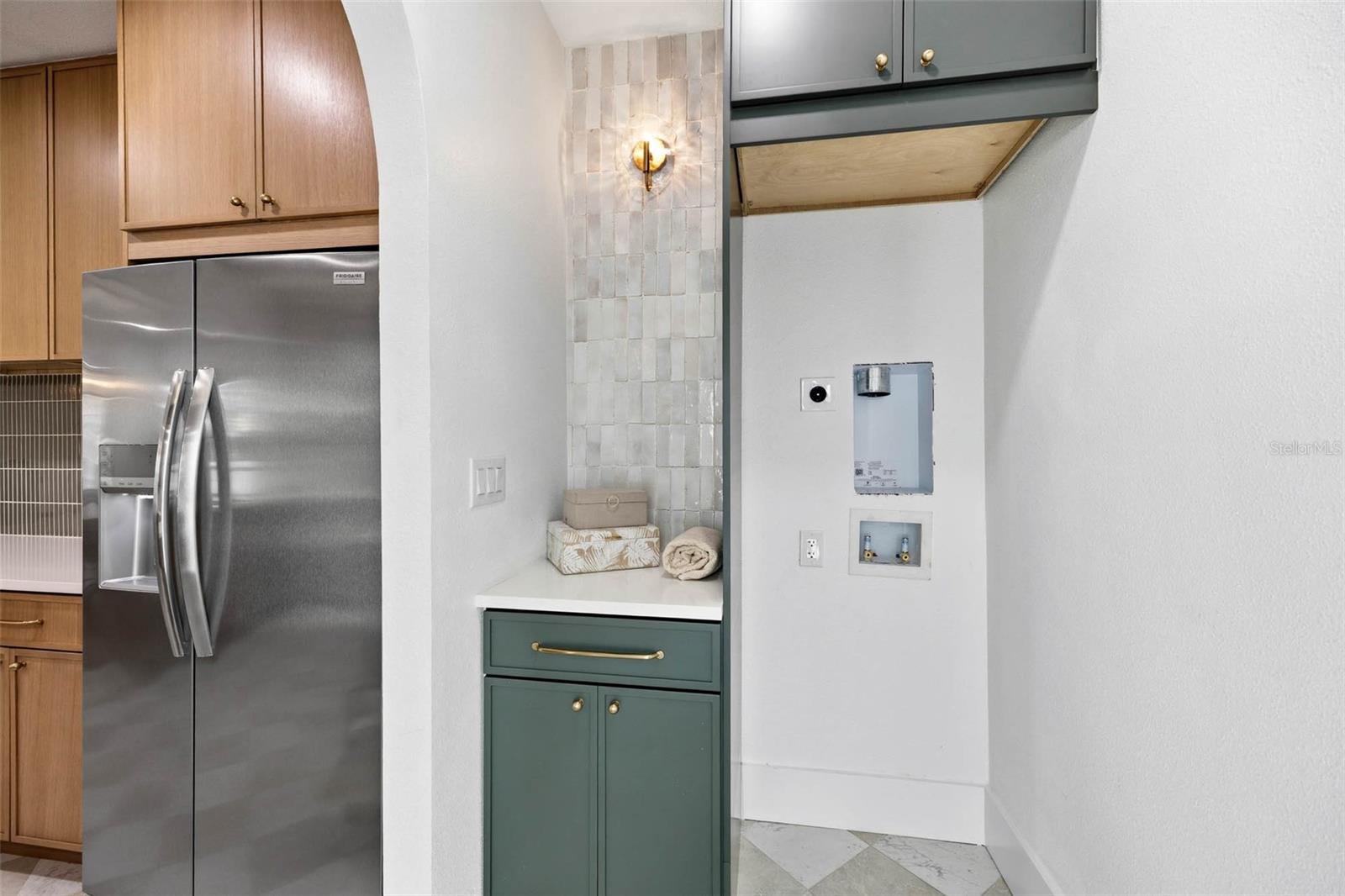 2507 N RIDGEWOOD AVE, TAMPA, FL, 33602