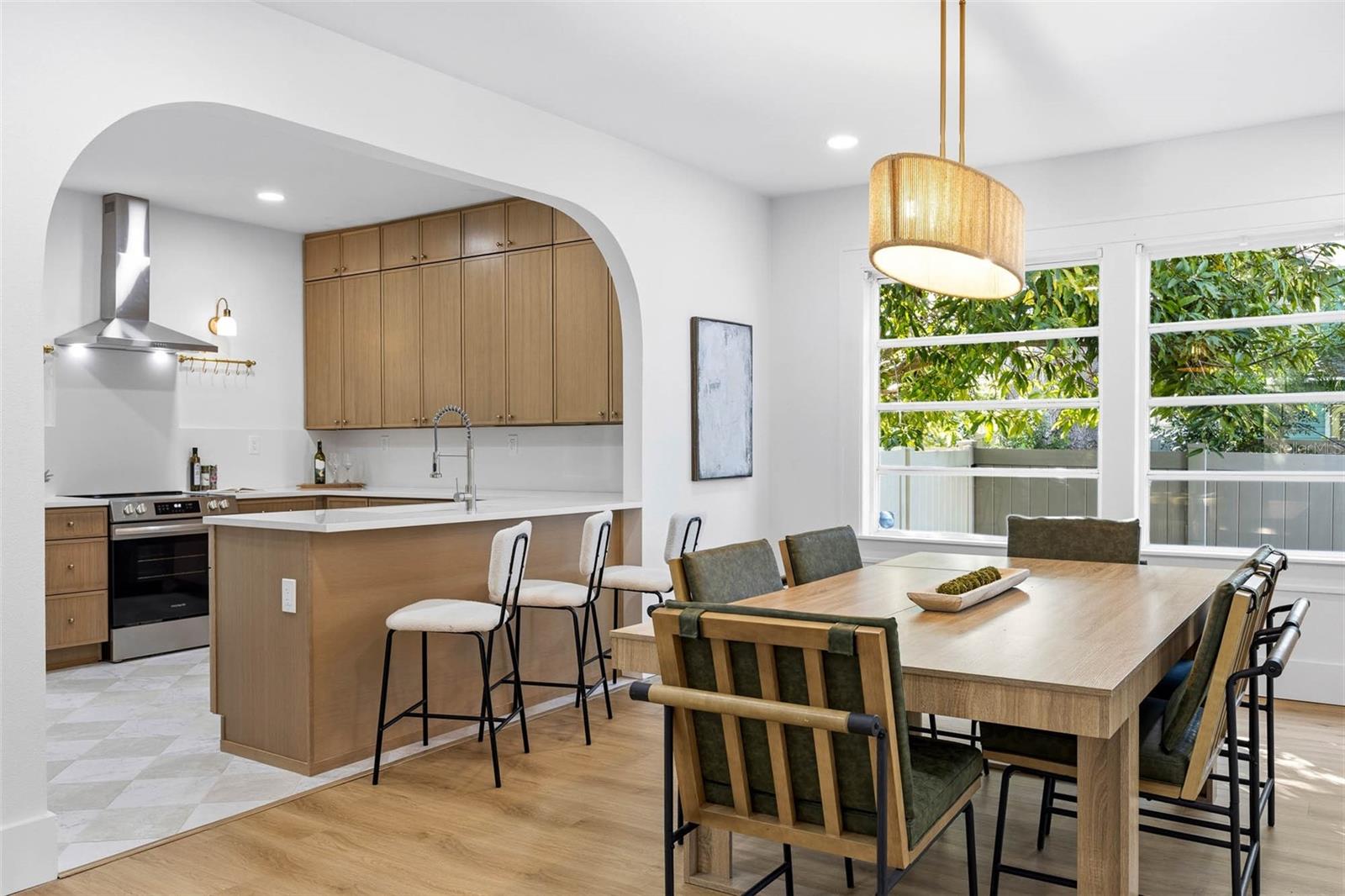 2507 N RIDGEWOOD AVE, TAMPA, FL, 33602