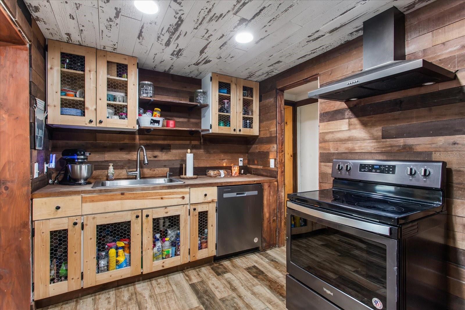 160 DEERPATH RD, DEBARY, FL, 32713