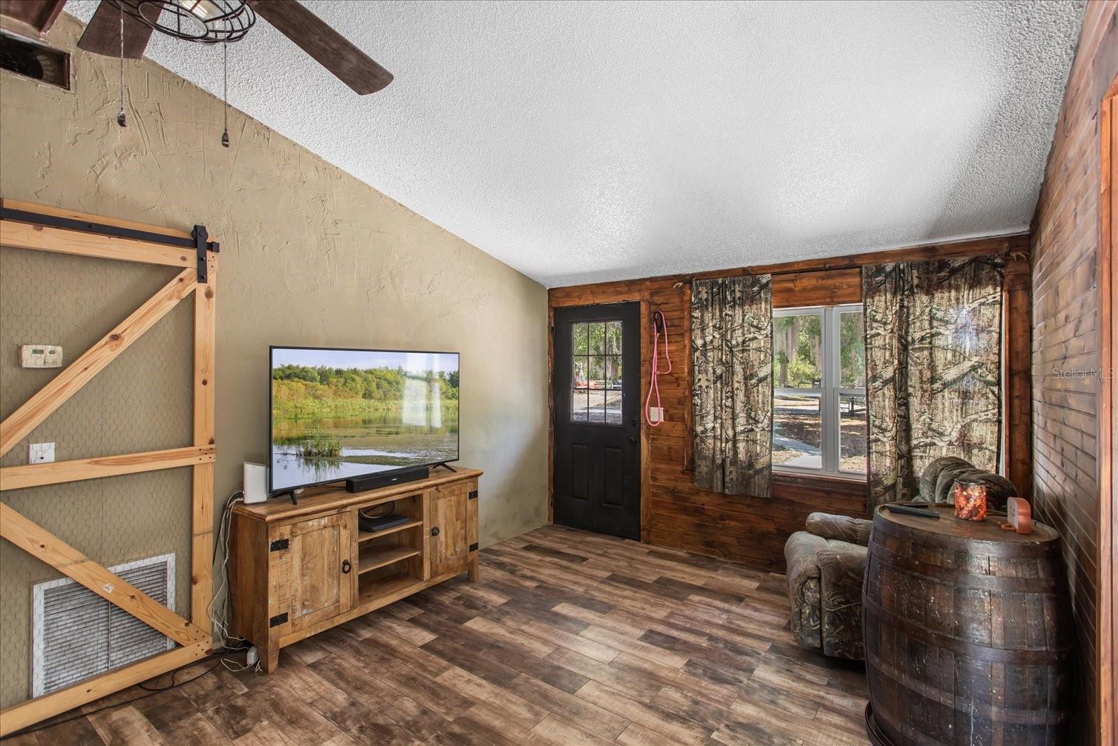 160 DEERPATH RD, DEBARY, FL, 32713