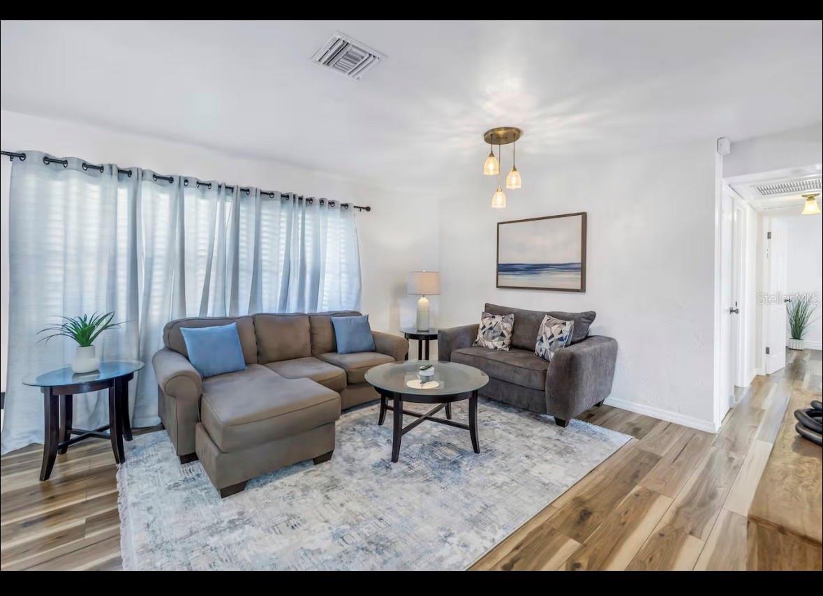 8199 115TH ST, SEMINOLE, FL, 33772