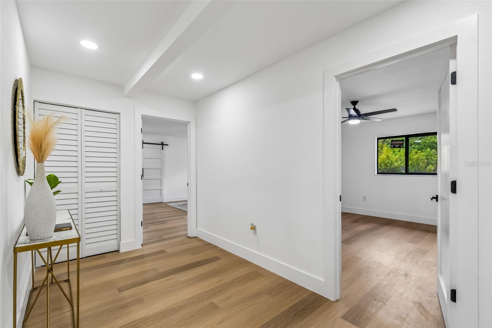 2550 GOMAZ WAY S, ST PETERSBURG, FL, 33712