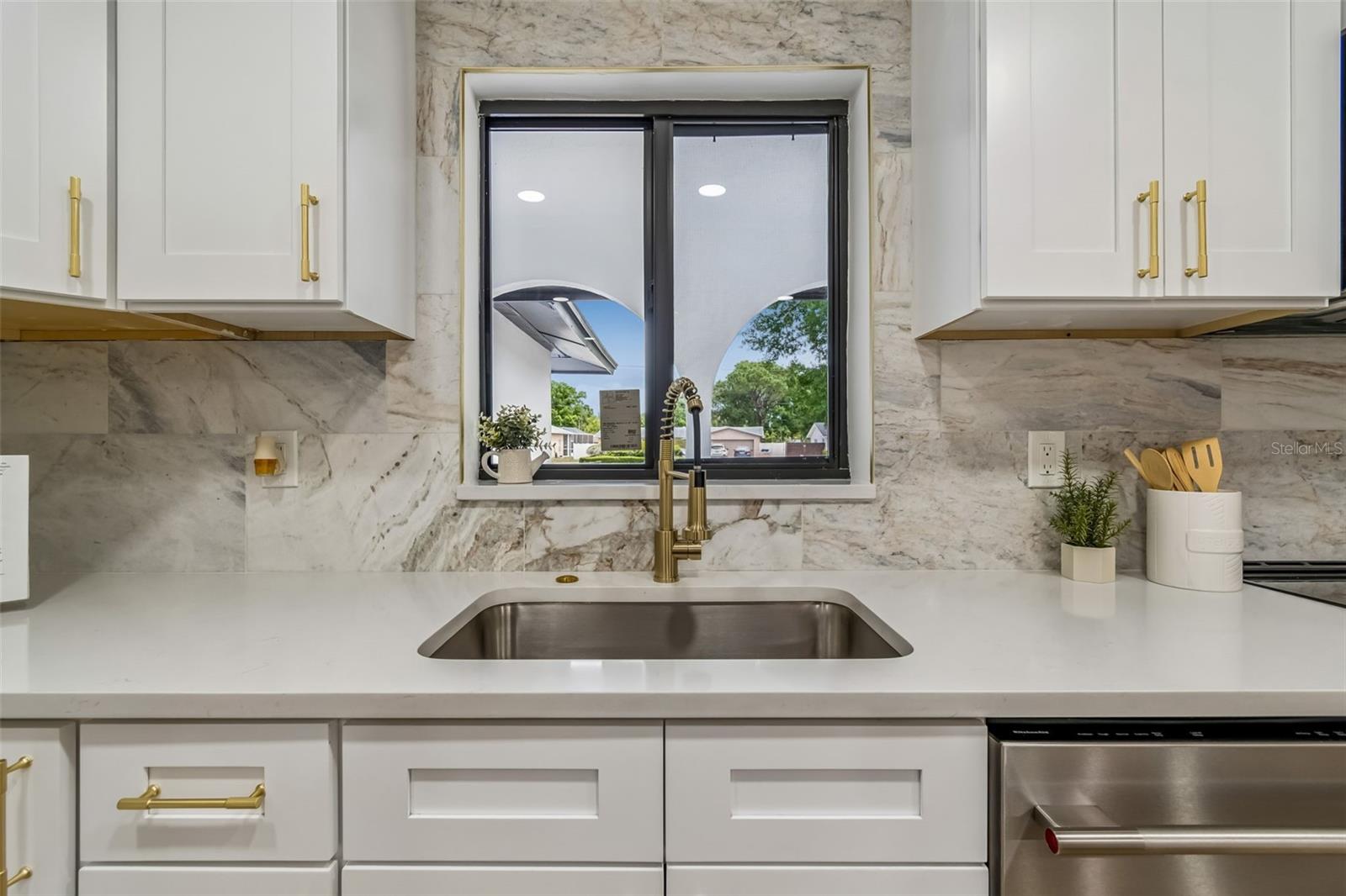 2550 GOMAZ WAY S, ST PETERSBURG, FL, 33712