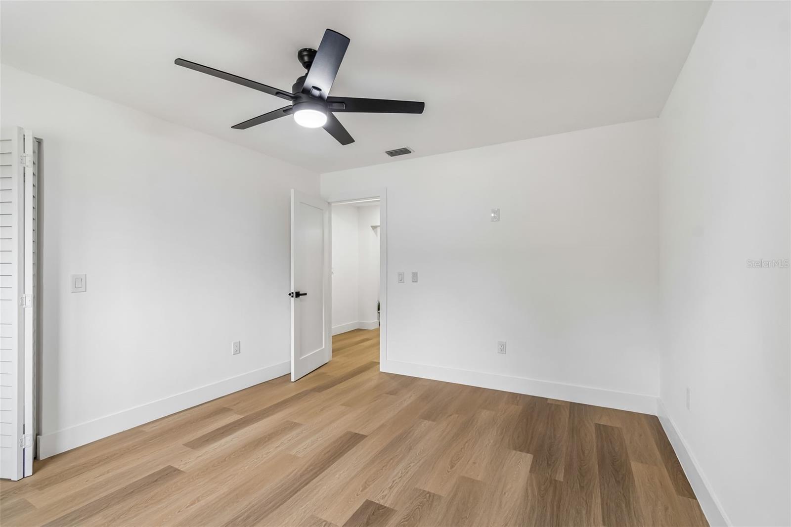 2550 GOMAZ WAY S, ST PETERSBURG, FL, 33712