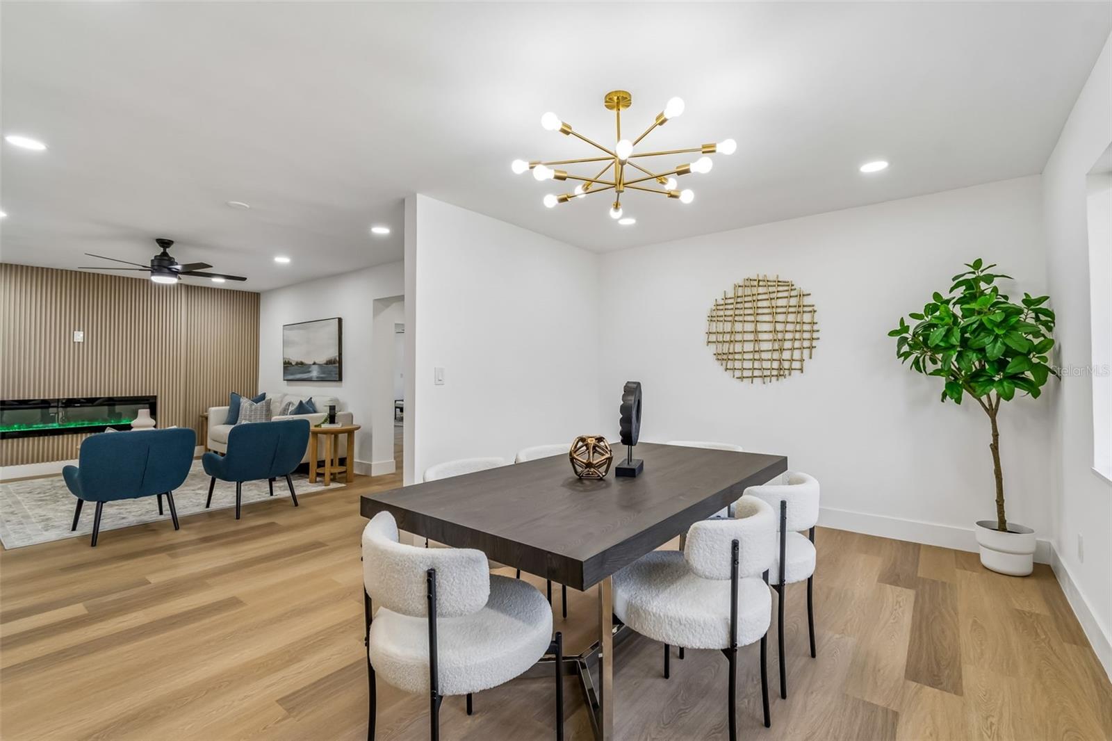 2550 GOMAZ WAY S, ST PETERSBURG, FL, 33712