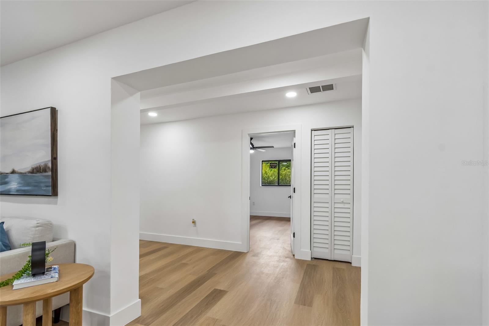 2550 GOMAZ WAY S, ST PETERSBURG, FL, 33712