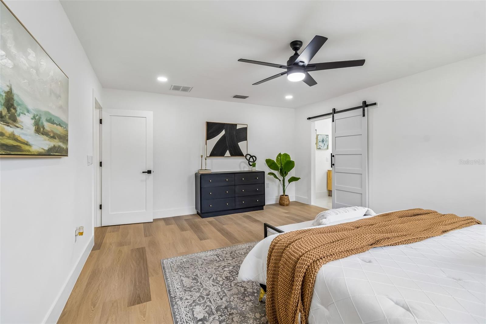 2550 GOMAZ WAY S, ST PETERSBURG, FL, 33712