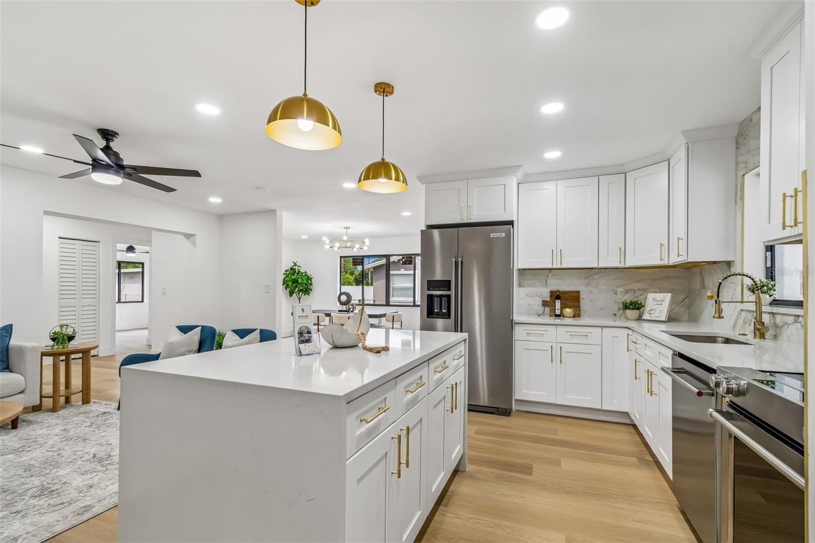 2550 GOMAZ WAY S, ST PETERSBURG, FL, 33712