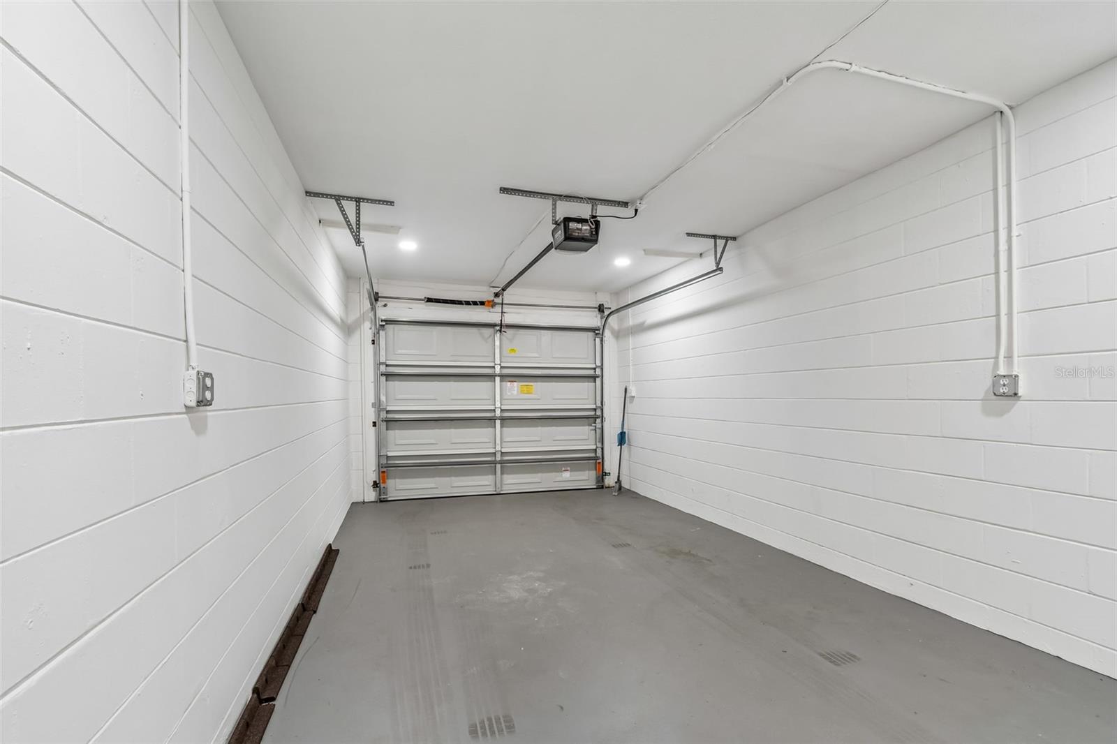 2550 GOMAZ WAY S, ST PETERSBURG, FL, 33712