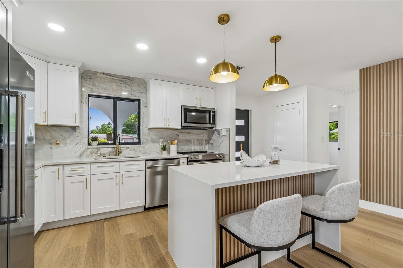 2550 GOMAZ WAY S, ST PETERSBURG, FL, 33712