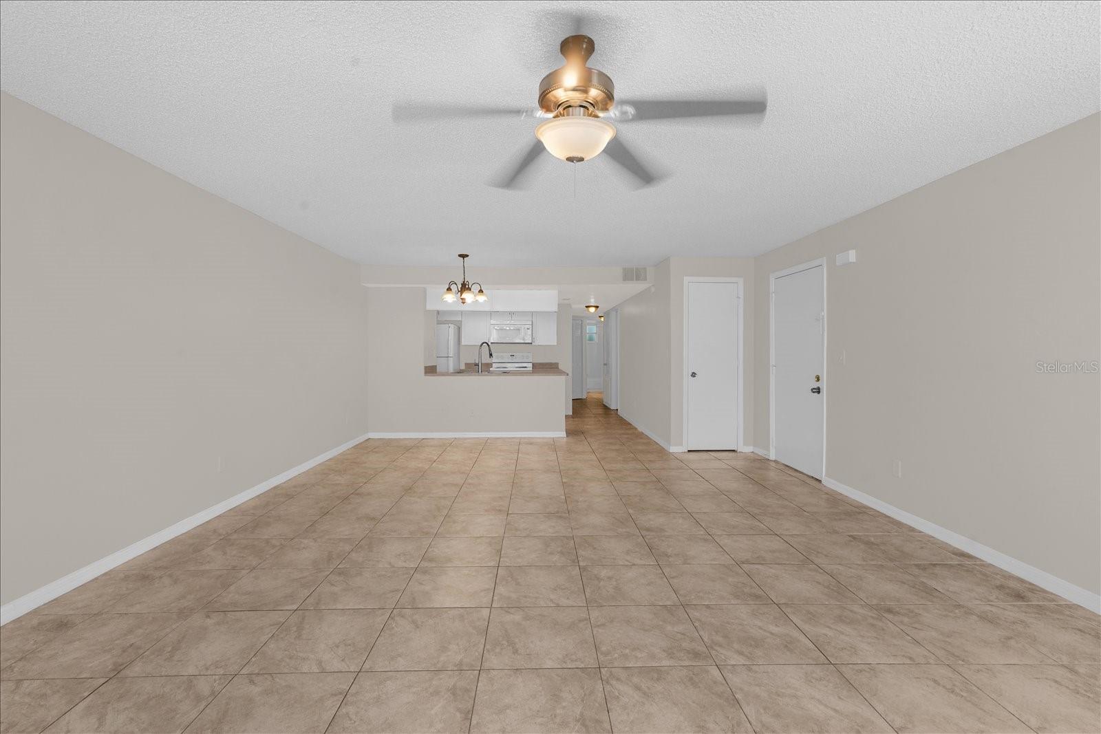2731 N POINCIANA BLVD #107, KISSIMMEE, FL, 34746
