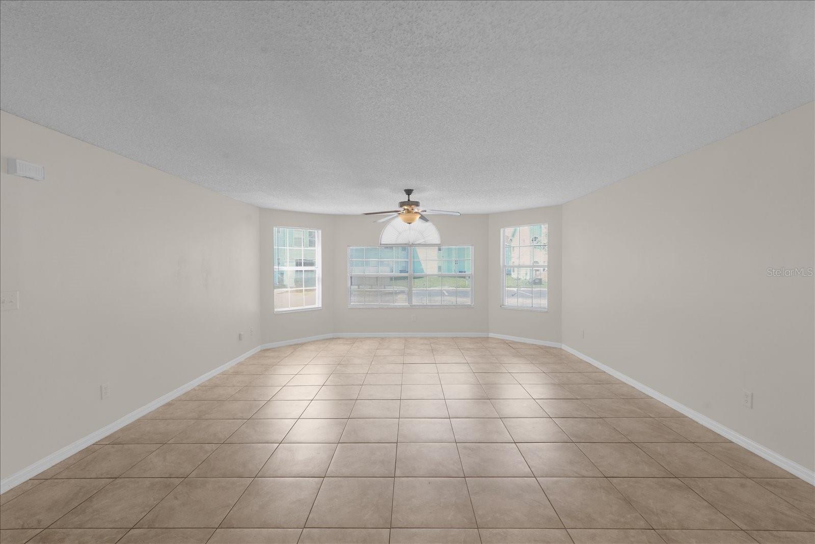 2731 N POINCIANA BLVD #107, KISSIMMEE, FL, 34746