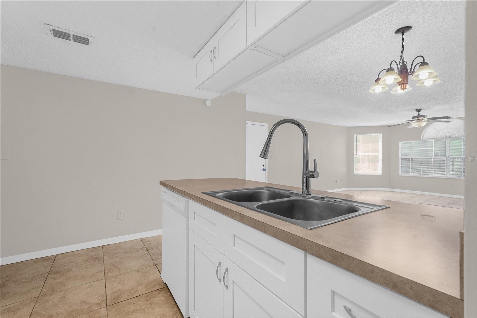 2731 N POINCIANA BLVD #107, KISSIMMEE, FL, 34746