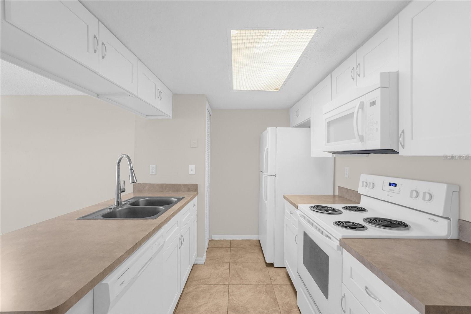 2731 N POINCIANA BLVD #107, KISSIMMEE, FL, 34746