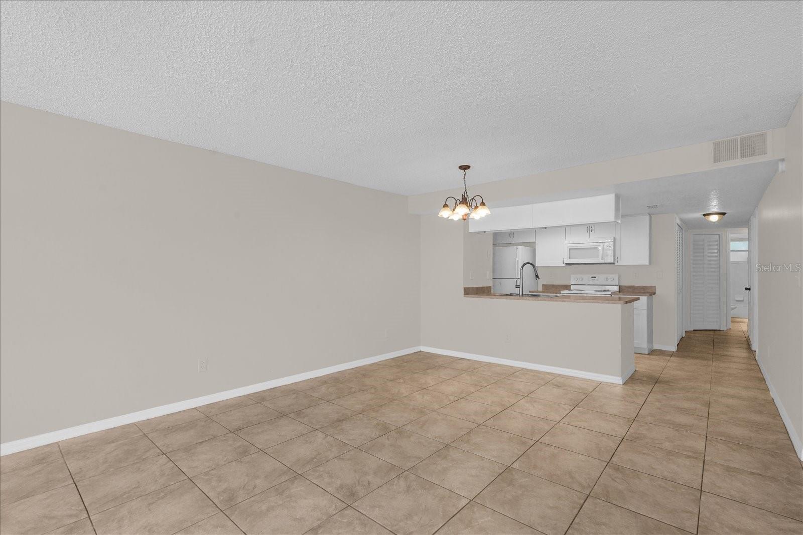 2731 N POINCIANA BLVD #107, KISSIMMEE, FL, 34746