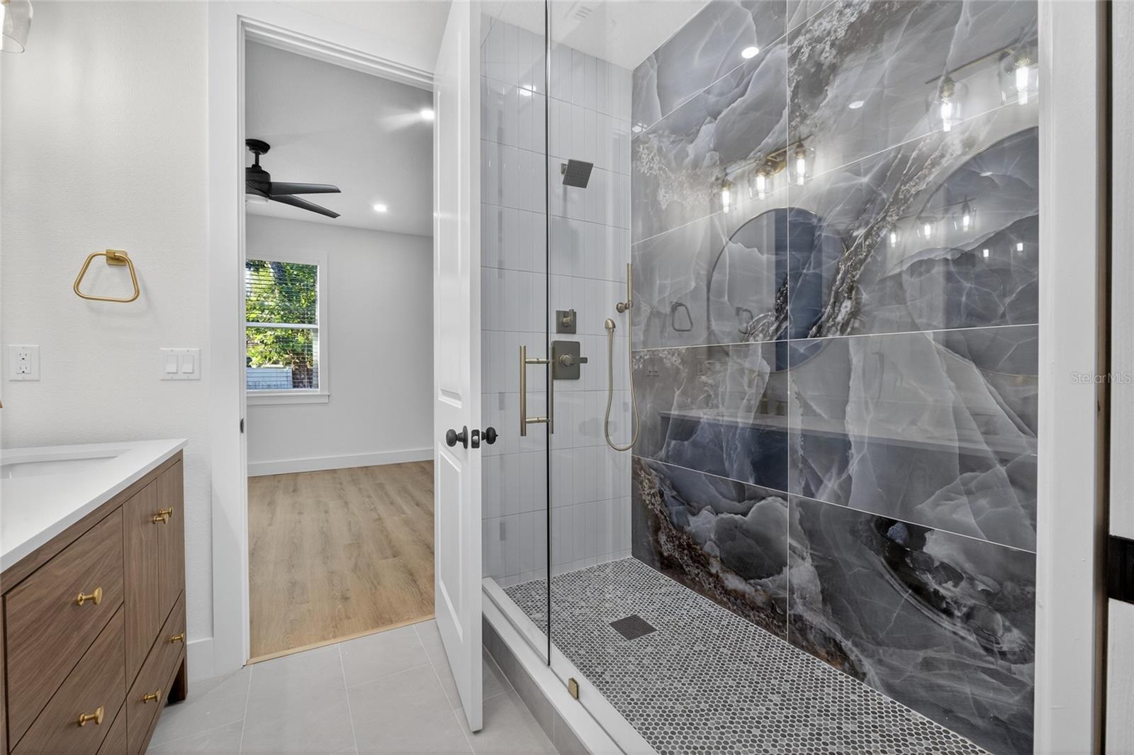 1515 E KNOLLWOOD ST, TAMPA, FL, 33610