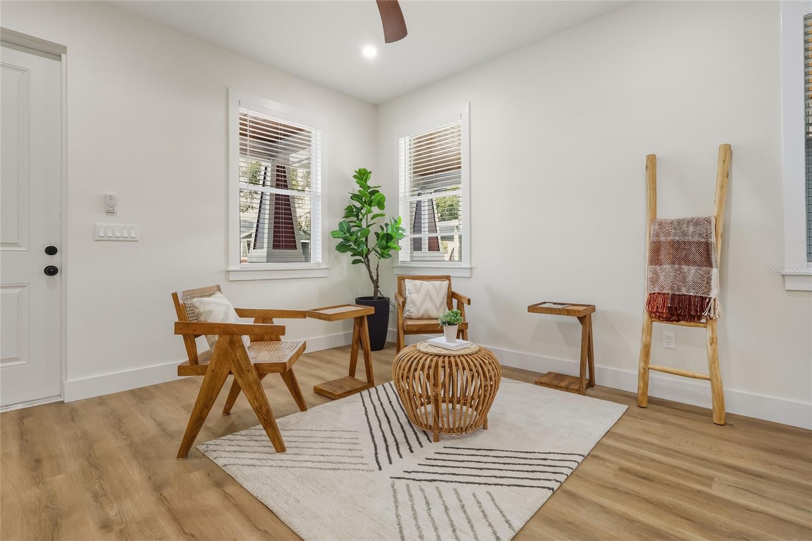 1515 E KNOLLWOOD ST, TAMPA, FL, 33610