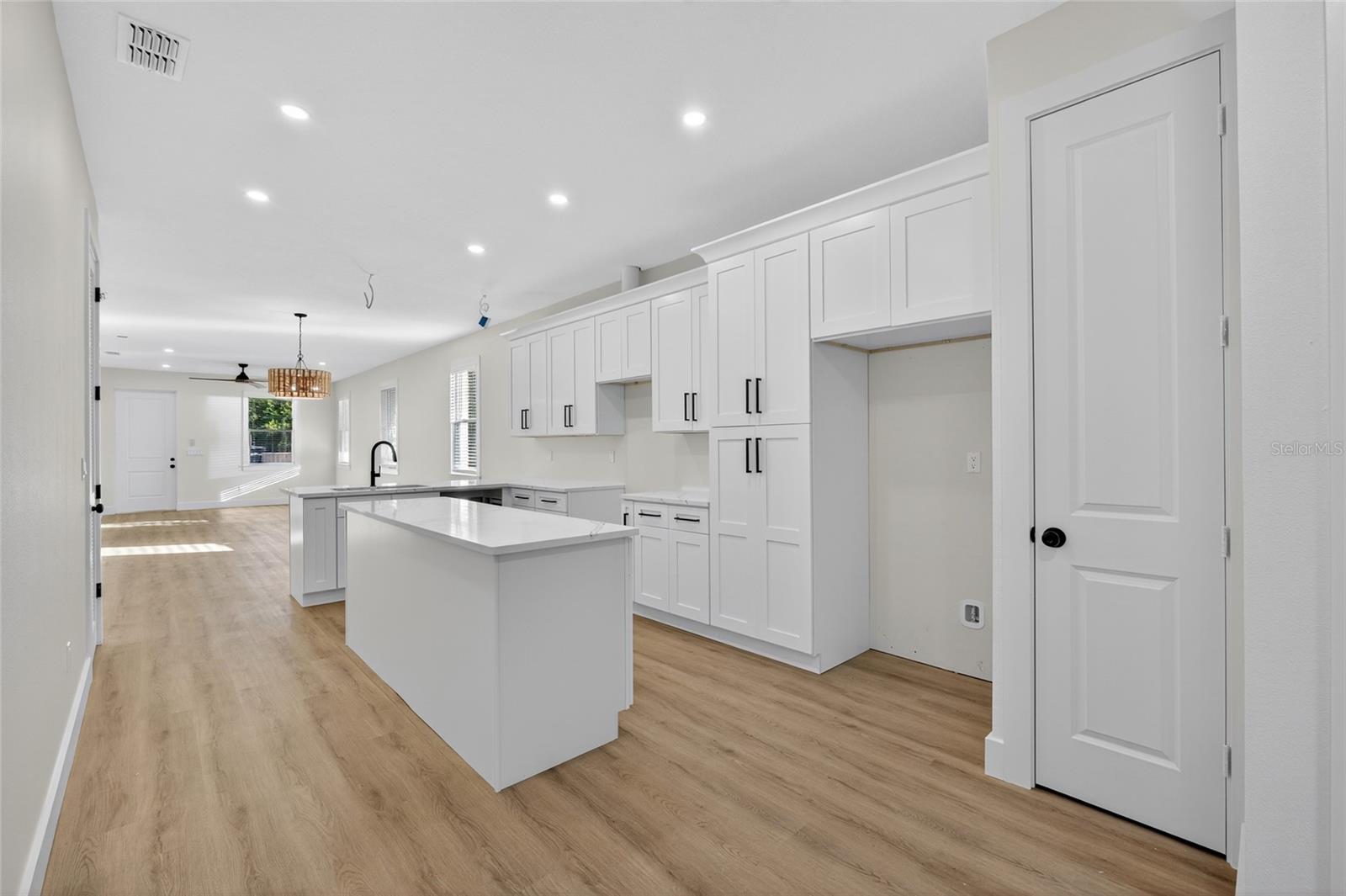 1515 E KNOLLWOOD ST, TAMPA, FL, 33610