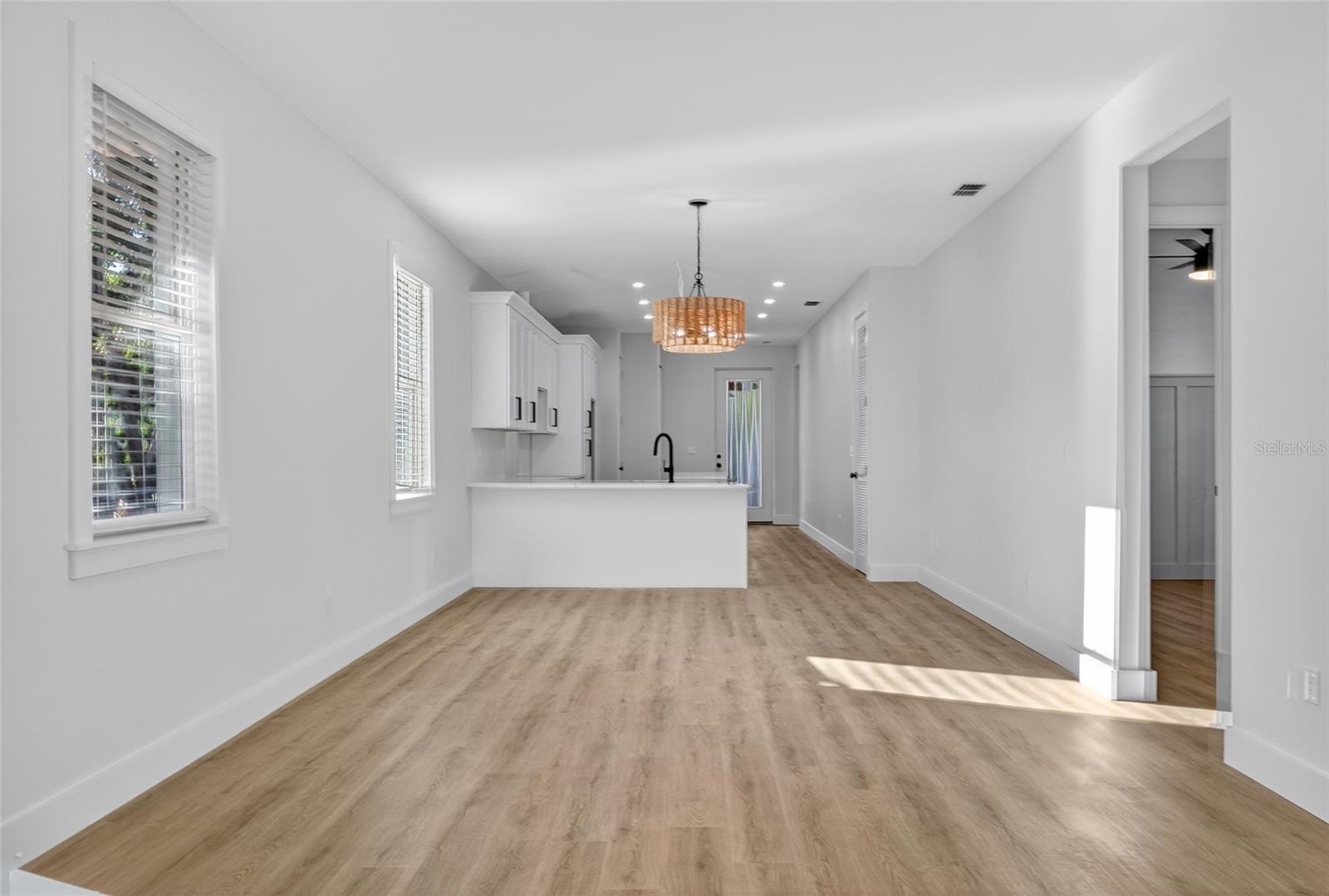 1515 E KNOLLWOOD ST, TAMPA, FL, 33610