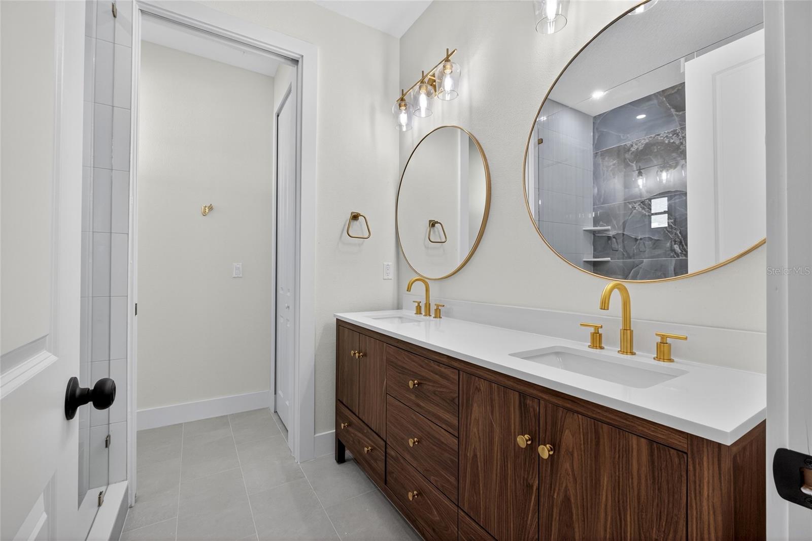 1515 E KNOLLWOOD ST, TAMPA, FL, 33610