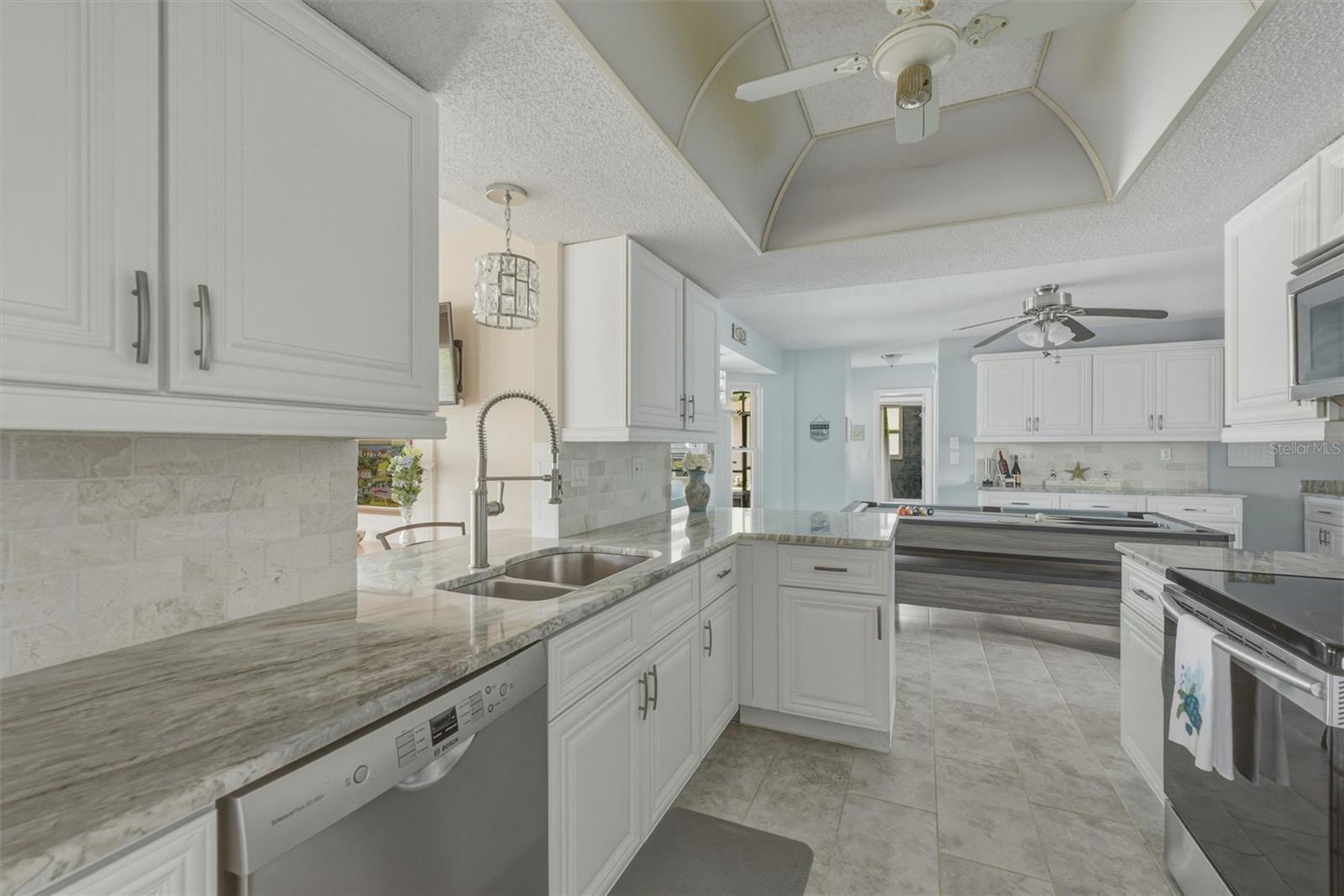 2145 NUREMBERG BLVD, PUNTA GORDA, FL, 33983