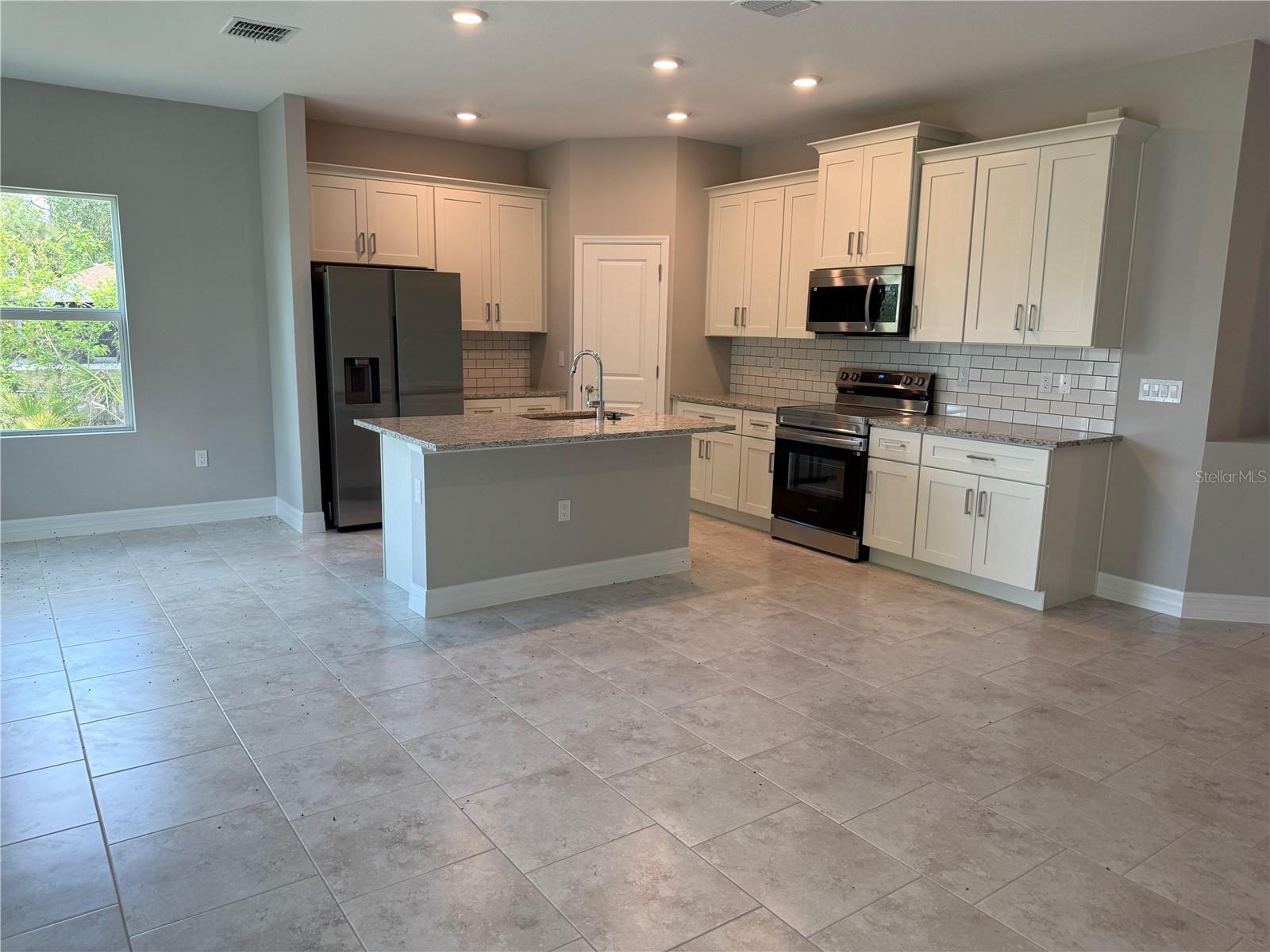 1275 PERRY ST, PORT CHARLOTTE, FL, 33952