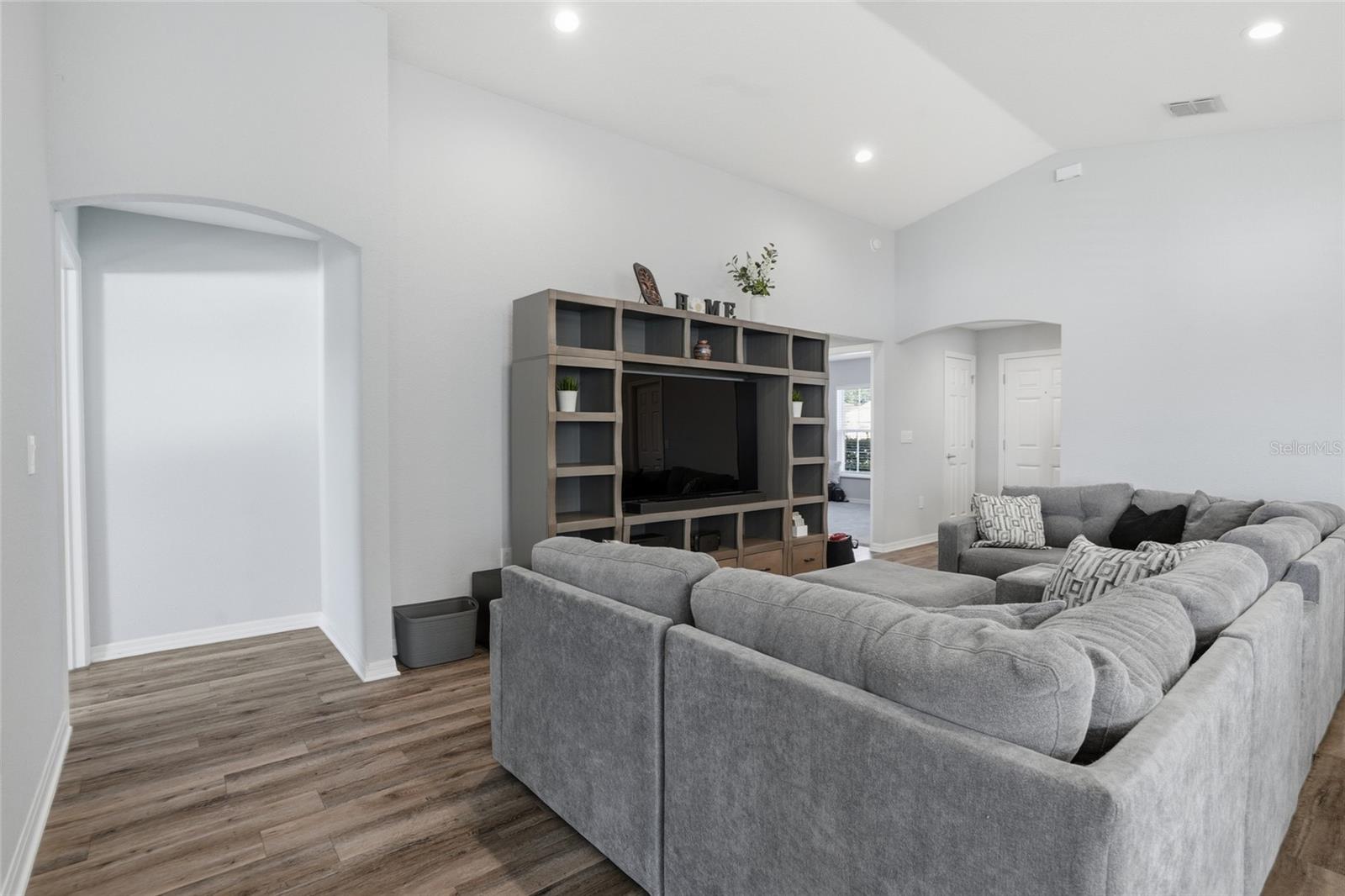 6872 GIDEON CIR, ZEPHYRHILLS, FL, 33541