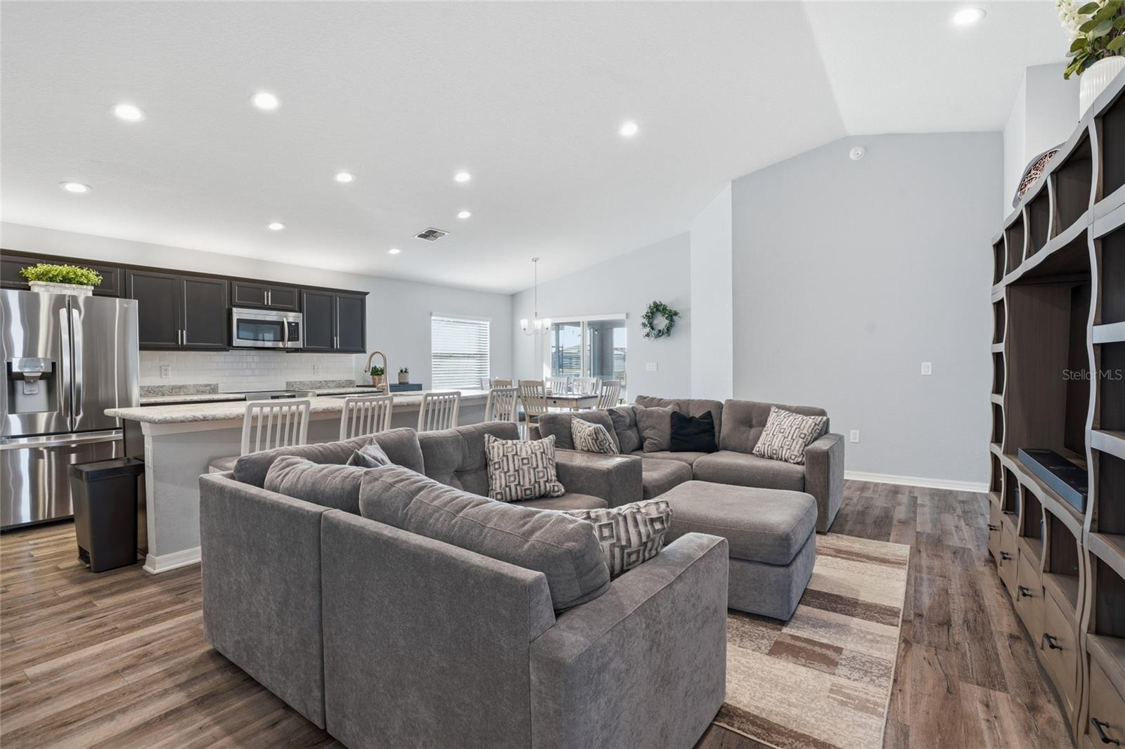 6872 GIDEON CIR, ZEPHYRHILLS, FL, 33541