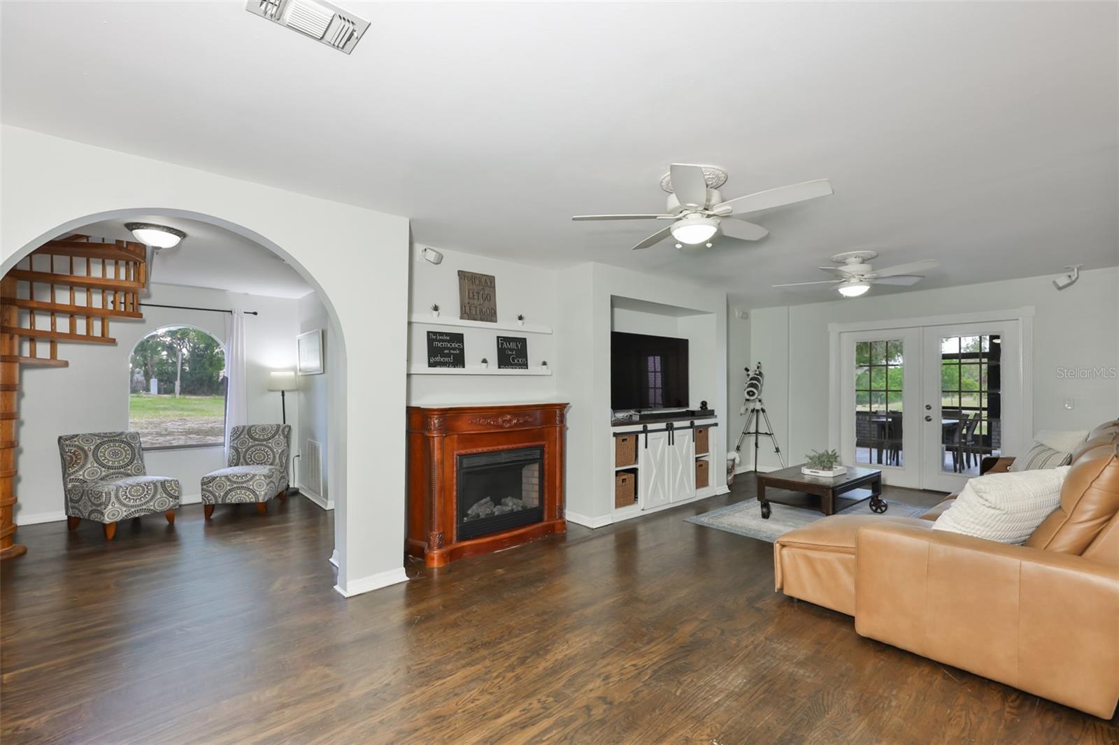 2802 HIDEAWAY LN, VALRICO, FL, 33596